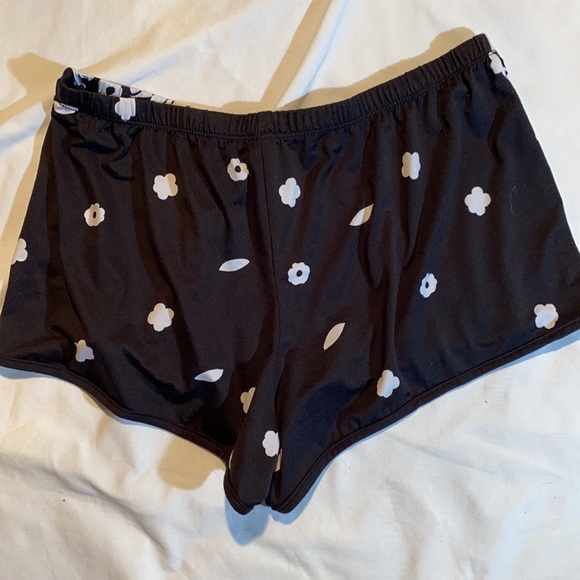 In Bloom Black & White Short Pajama Set S - Picture 3 of 6